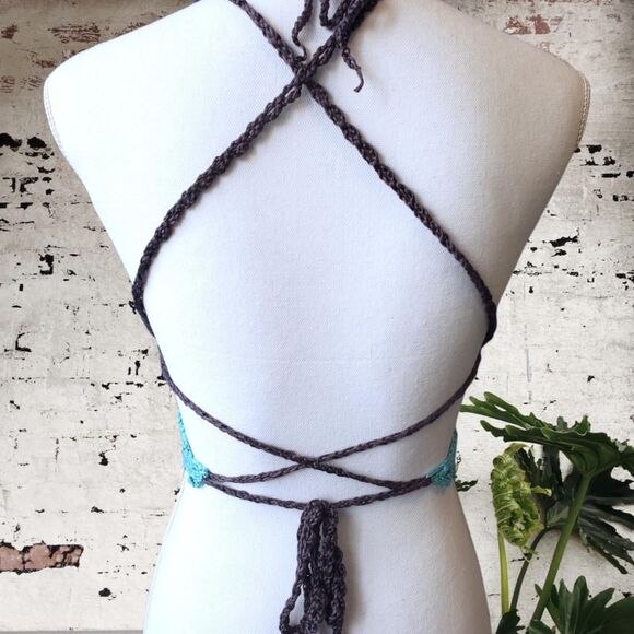 Handmade Crochet Butterfly Crop Top ‎ – Green & dark gray – Festival Fit - Picture 5 of 6